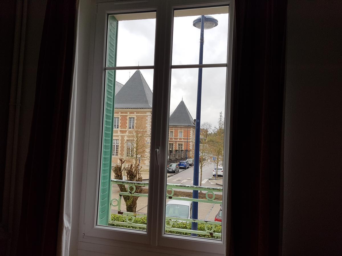 Hotel Bar Restaurant Saint Paul Verdun Zewnętrze zdjęcie