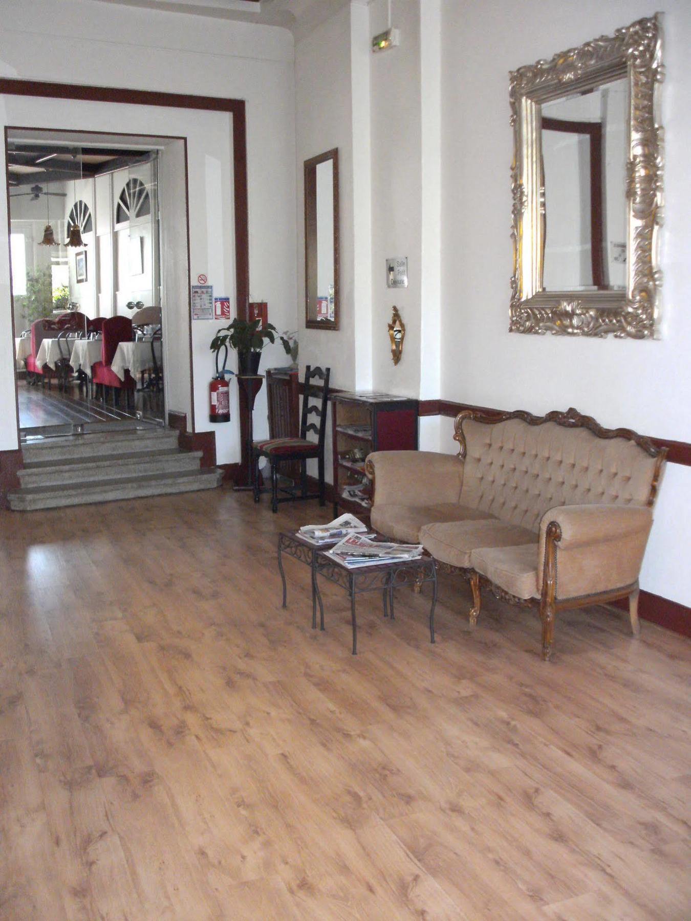Hotel Bar Restaurant Saint Paul Verdun Zewnętrze zdjęcie